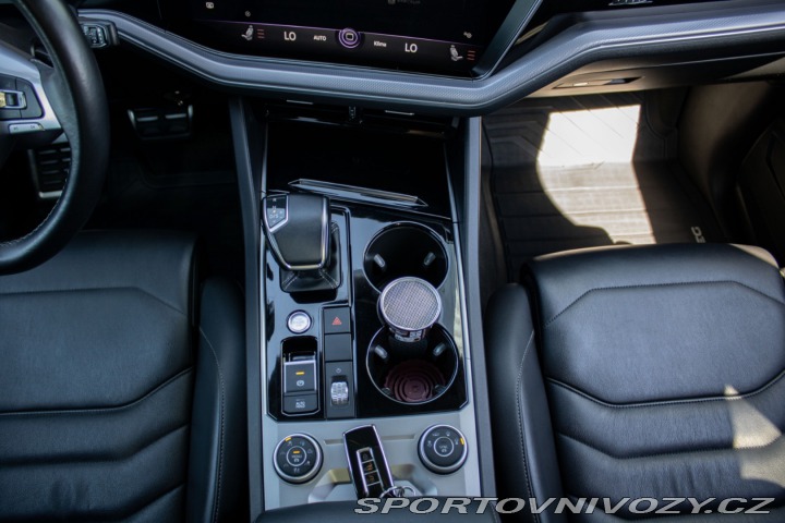 Volkswagen Ostatní modely Touareg  3.0 V6 TDI 286k R-Line 4 2019