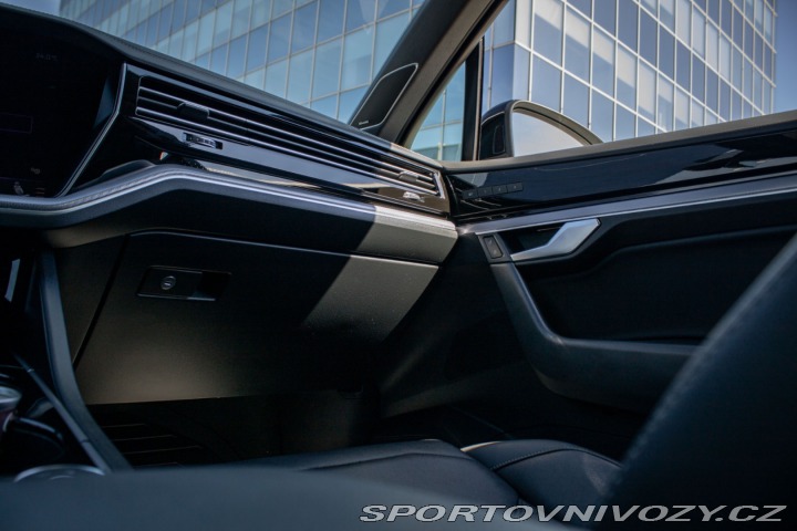 Volkswagen Ostatní modely Touareg  3.0 V6 TDI 286k R-Line 4 2019