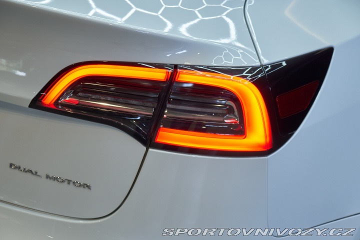 Tesla Model 3 Dual Motor 2022