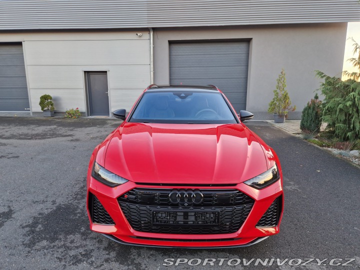 Audi RS6 Avant C8 Serviska DPH 2021