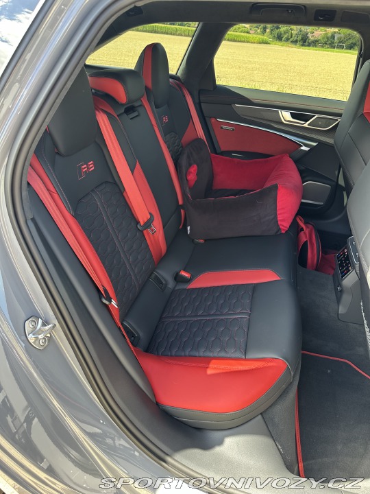 Audi RS6 performance 2025