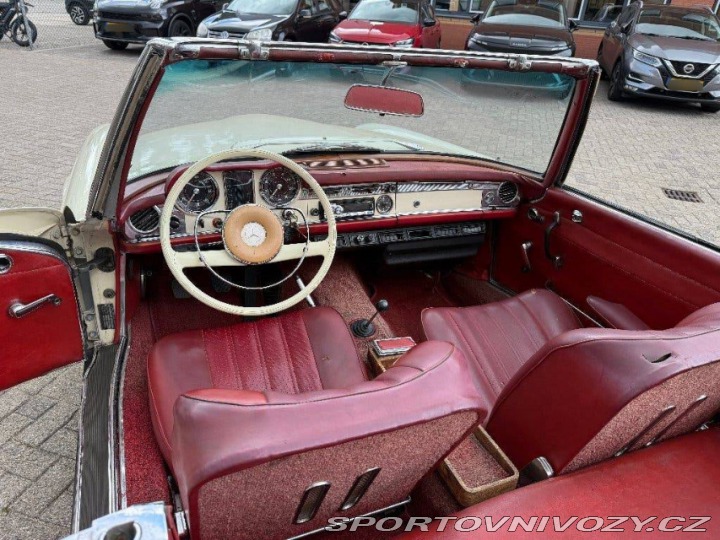 Mercedes-Benz SL 250 SL Pagode California 1967