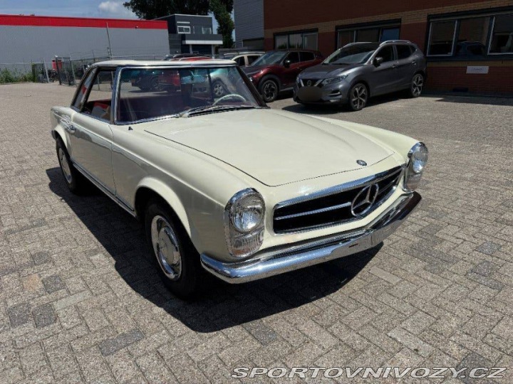 Mercedes-Benz SL 250 SL Pagode California 1967