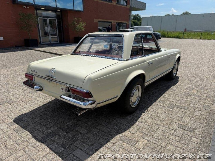 Mercedes-Benz SL 250 SL Pagode California 1967
