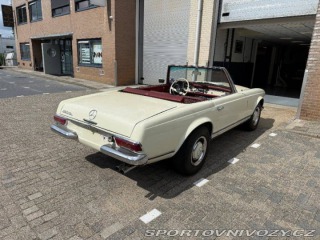 Mercedes-Benz SL 250 SL Pagode California 1967