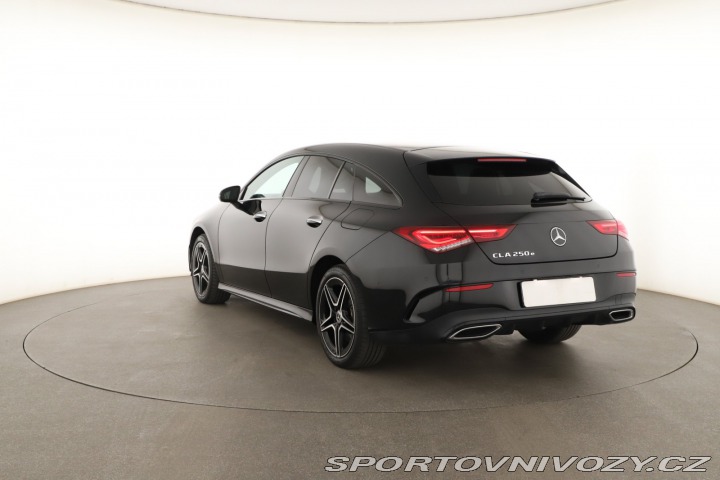 Mercedes-Benz CLA AMG Paket 250 e 2023