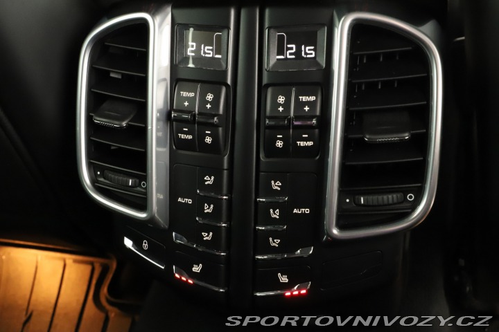 Porsche Cayenne Turbo 2013