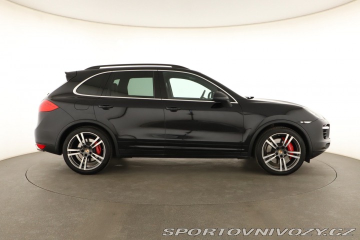 Porsche Cayenne Turbo 2013