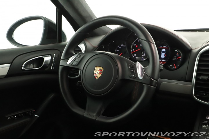 Porsche Cayenne Turbo 2013