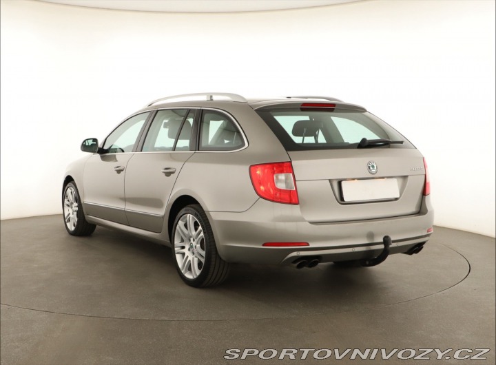 Škoda Superb Elegance 3.6 FSI V6 2011
