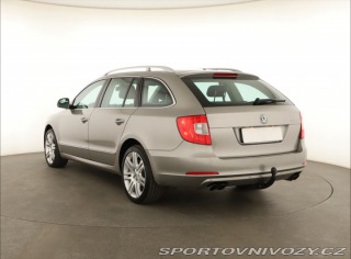 Škoda Superb Elegance 3.6 FSI V6 2011