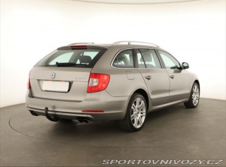 Škoda Superb Elegance 3.6 FSI V6 2011