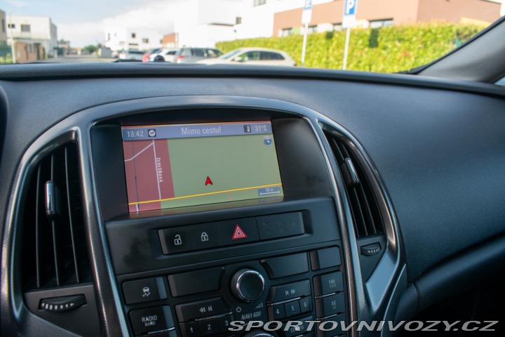 Opel Astra Sport Tourer  ST 2.0 TDCI 2012