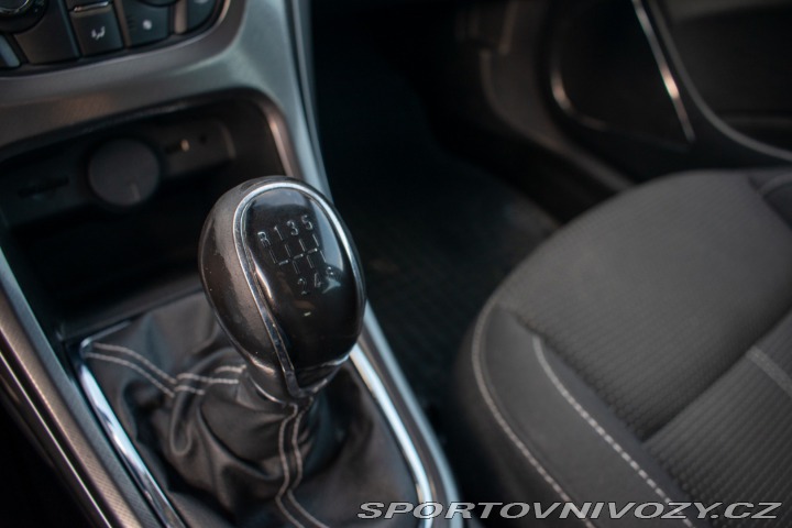 Opel Astra Sport Tourer  ST 2.0 TDCI 2012