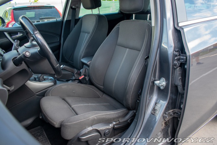 Opel Astra Sport Tourer  ST 2.0 TDCI 2012
