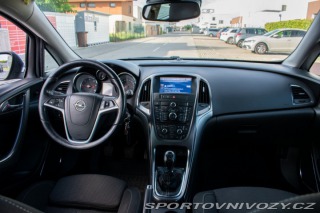 Opel Astra Sport Tourer  ST 2.0 TDCI 2012