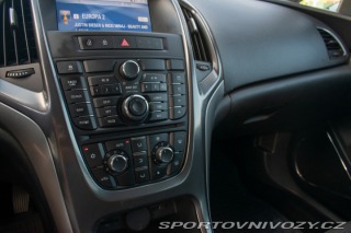 Opel Astra Sport Tourer  ST 2.0 TDCI 2012
