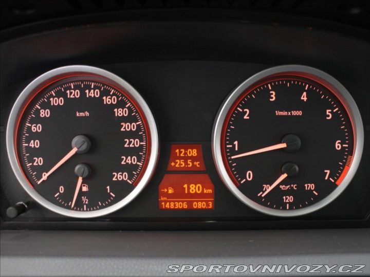 BMW 6 4,4 V8 245kW Manuál 148tk 2004