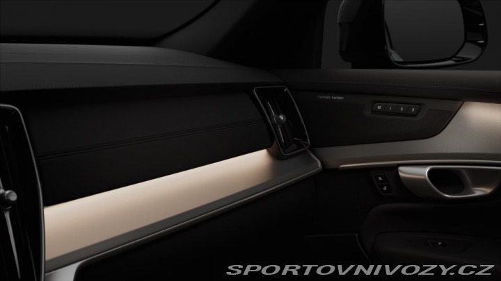 Volvo Ostatní modely XC90 2,0 T8  Plus Black Editio 2026