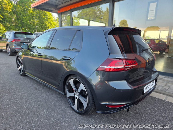 Volkswagen Golf 2.0 TSI GTI 2016
