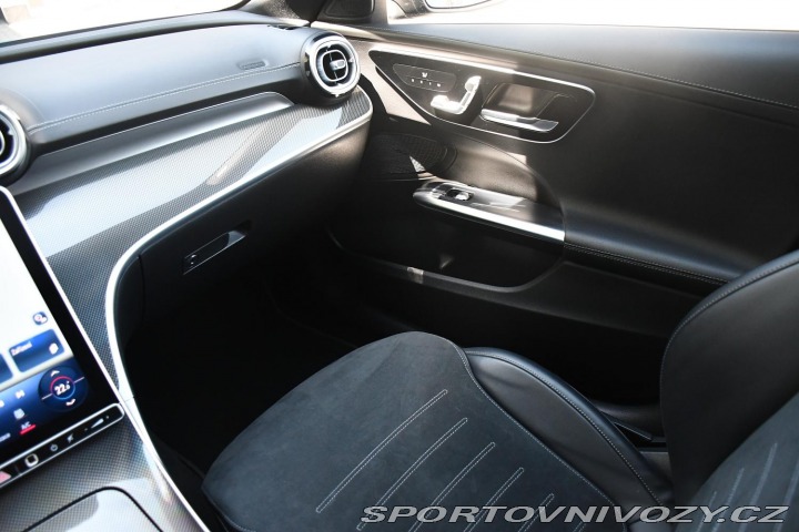Mercedes-Benz C 220D 4M AMG ČR 2022