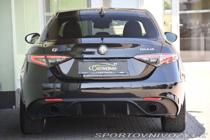 Alfa Romeo Giulia 2,0 VELOCE 16V 206kW AT8- 2024