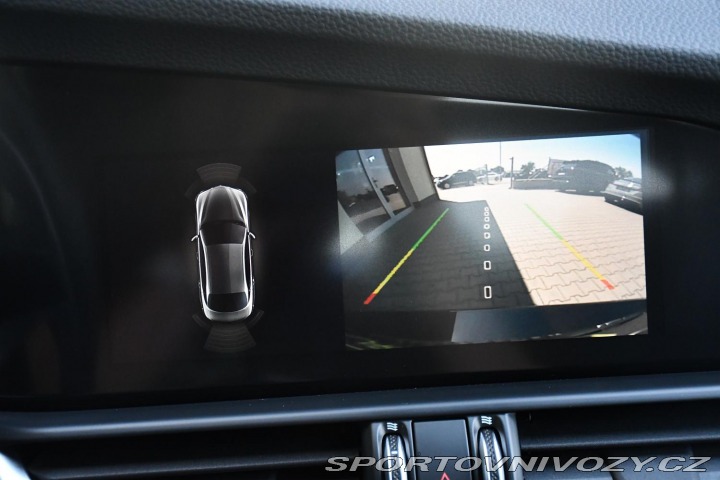 Alfa Romeo Giulia 2,0 VELOCE 16V 206kW AT8- 2024