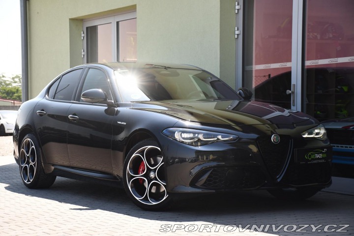 Alfa Romeo Giulia 2,0 VELOCE 16V 206kW AT8- 2024