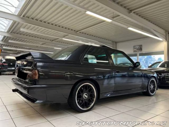 BMW M3 E30 1987