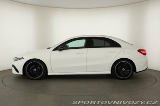 Mercedes-Benz A AMG Line A 200 2025