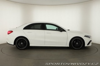 Mercedes-Benz A AMG Line A 200 2025