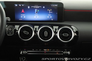 Mercedes-Benz A AMG Line A 200 2025