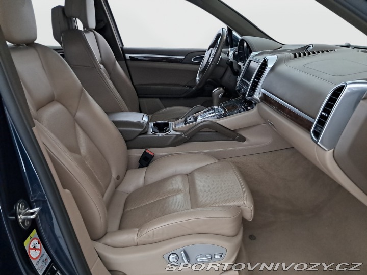 Porsche Cayenne S 2011