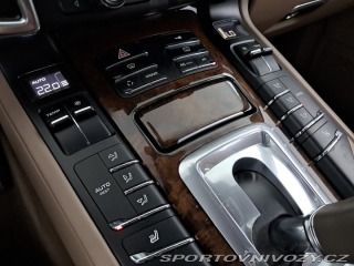 Porsche Cayenne S 2011