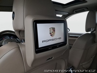 Porsche Cayenne S 2011