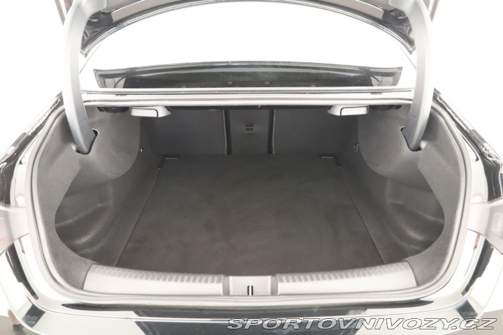 Mercedes-Benz CLA AMG Paket 200 2024