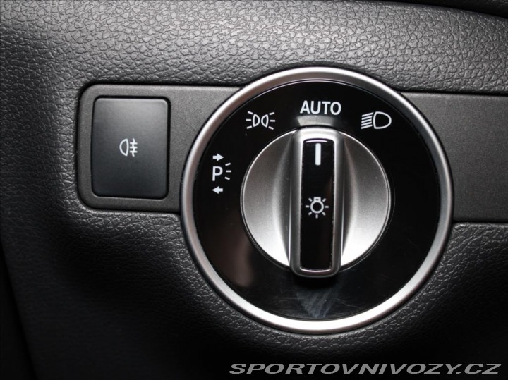 Mercedes-Benz Ostatní modely GLA 2,0 250 4M AMG paket Kam. 2015