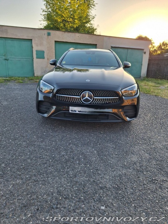 Mercedes-Benz E 2,0   D 300de AMG packet 2021