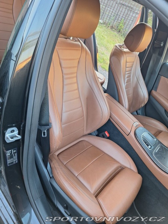 Mercedes-Benz E 2,0   D 300de AMG packet 2021
