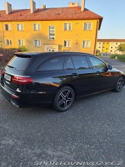 Mercedes-Benz E 2,0   D 300de AMG packet 2021