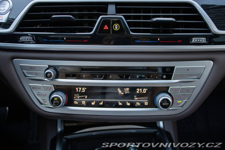 BMW 7 750i xDrive M Sport / 39 2021