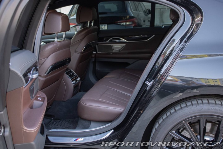 BMW 7 750i xDrive M Sport / 39 2021