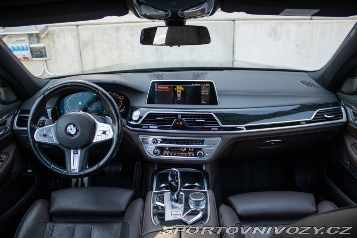 BMW 7 750i xDrive M Sport / 39 2021