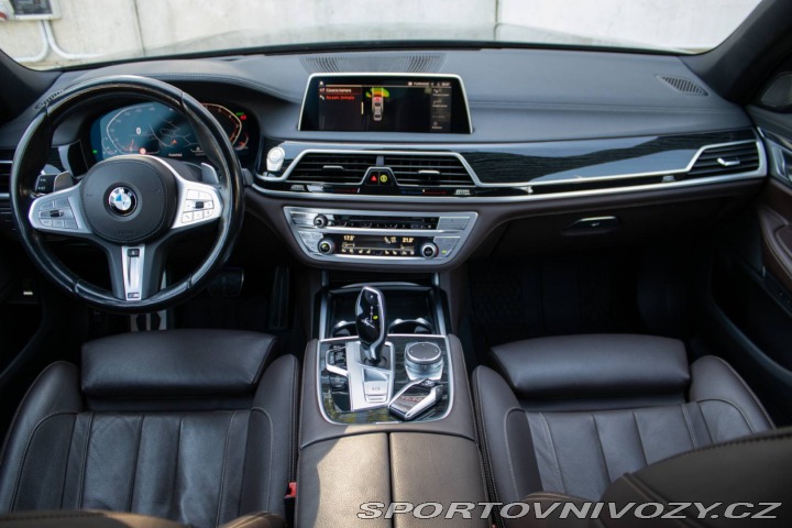 BMW 7 750i xDrive M Sport / 39 2021
