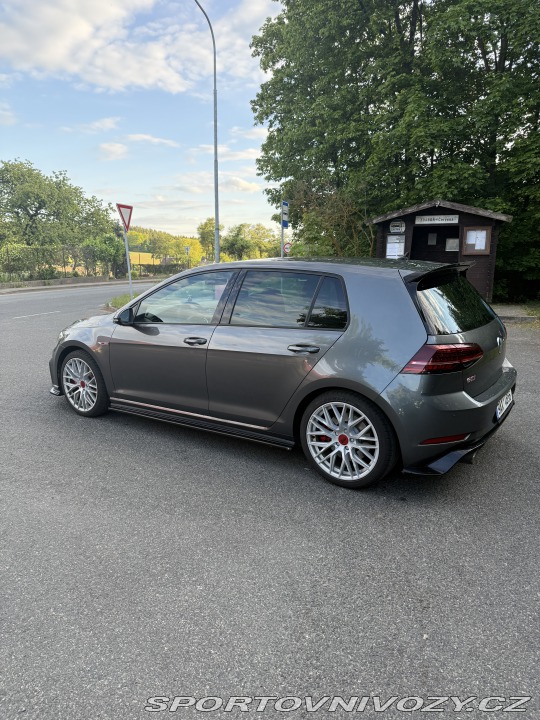 Volkswagen Golf  2019