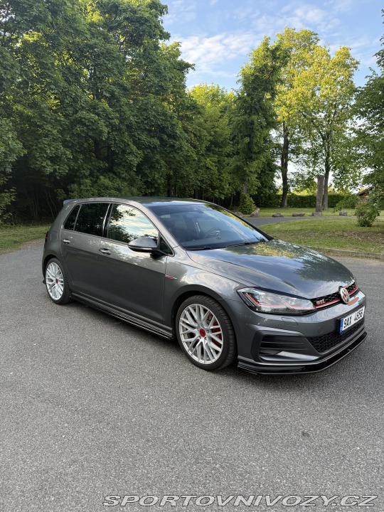 Volkswagen Golf  2019