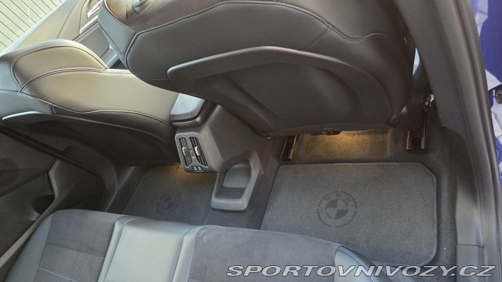 BMW X1 X1e 25 xDrive M 5 let zár 2025