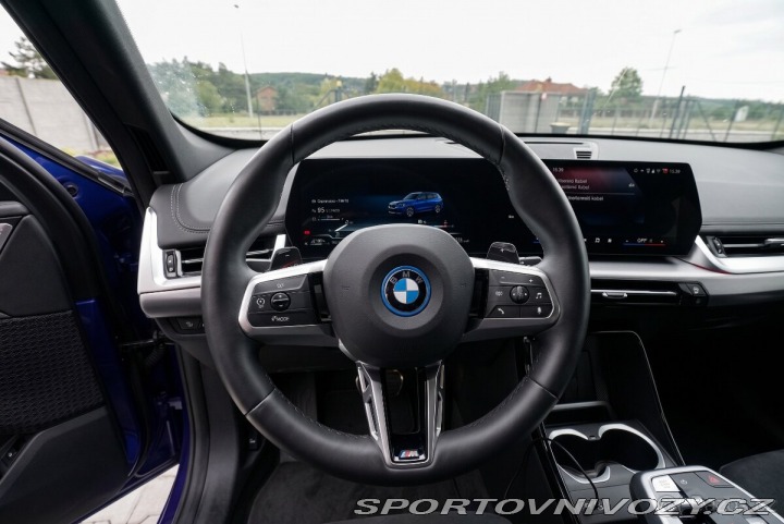 BMW X1 X1e 25 xDrive M 5 let zár 2025