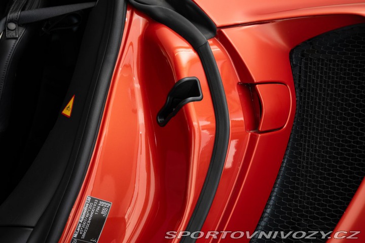 McLaren Ostatní modely Bower&Wilkins/Pano/Li 2022