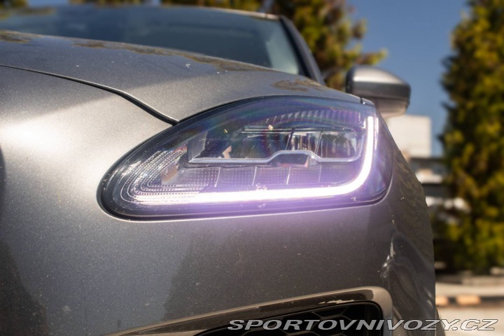 Jaguar E-Pace 2.0 I4 P200 / AJ NA SPLÁ 2019